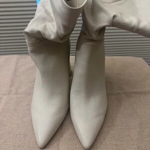 Vince Camuto Cream leather Mid Ankle Booties Brand New!